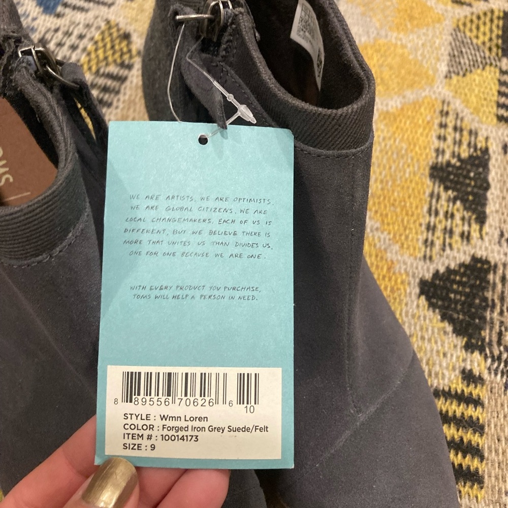 TOMS WOMENS LOREN ANKLE BOOTS - GREY SUEDE / FELT - Picture 5 of 5